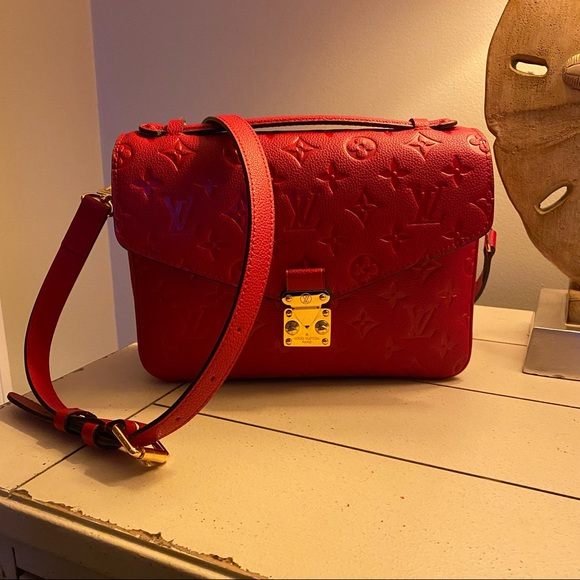 Louis Vuitton Handbags - LOUIS VUITTON M44155 POCHETTE METIS